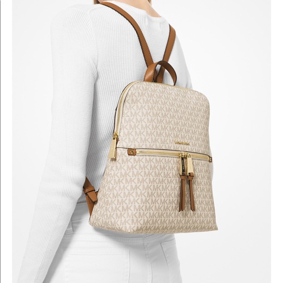 Michael Kors Rhea Zip MD Slim Sig Backpack. - Picture 11 of 11